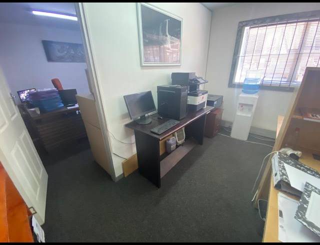 554M² WAREHOUSE TO LET IN WESTMEAD